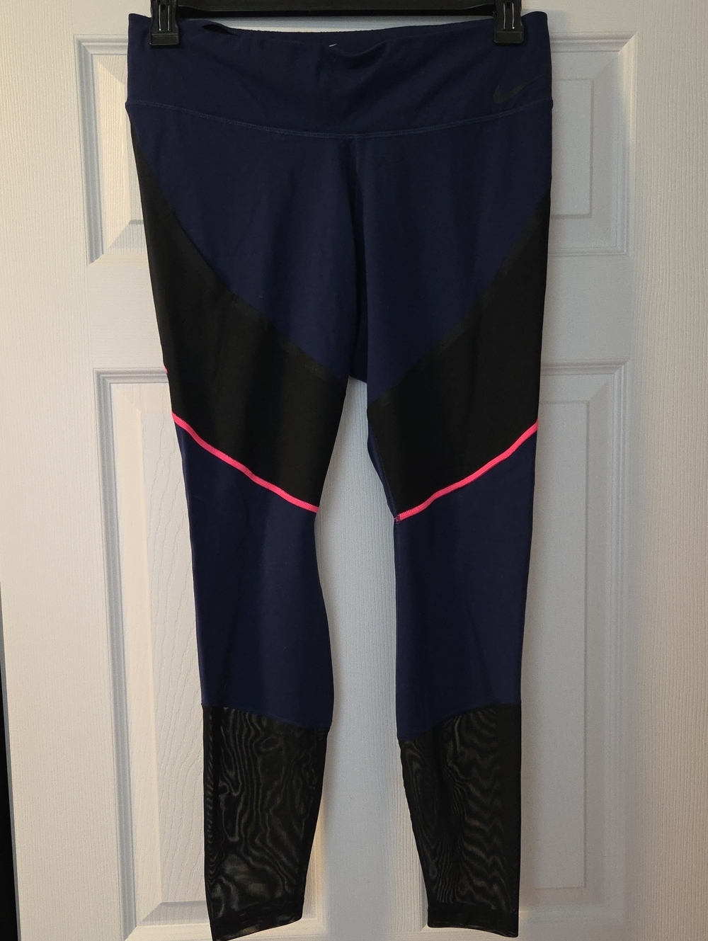 Nike Dry Fit Sz. XL leggings Blue/ Black/ Hot Pink With Pockets